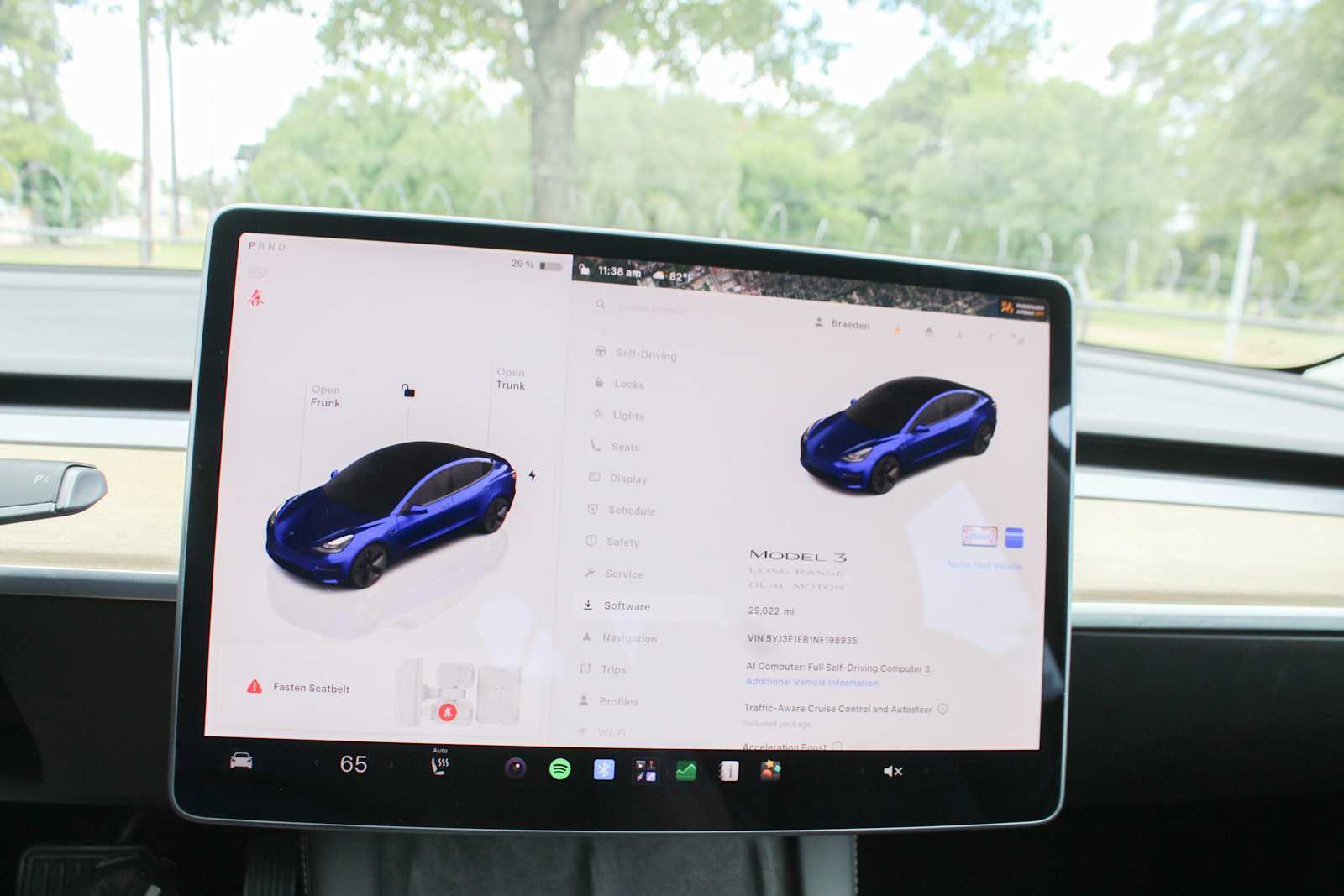 Used 2022  Tesla Long Range image 16