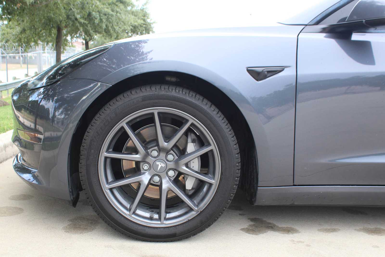 Used 2022  Tesla Long Range image 10