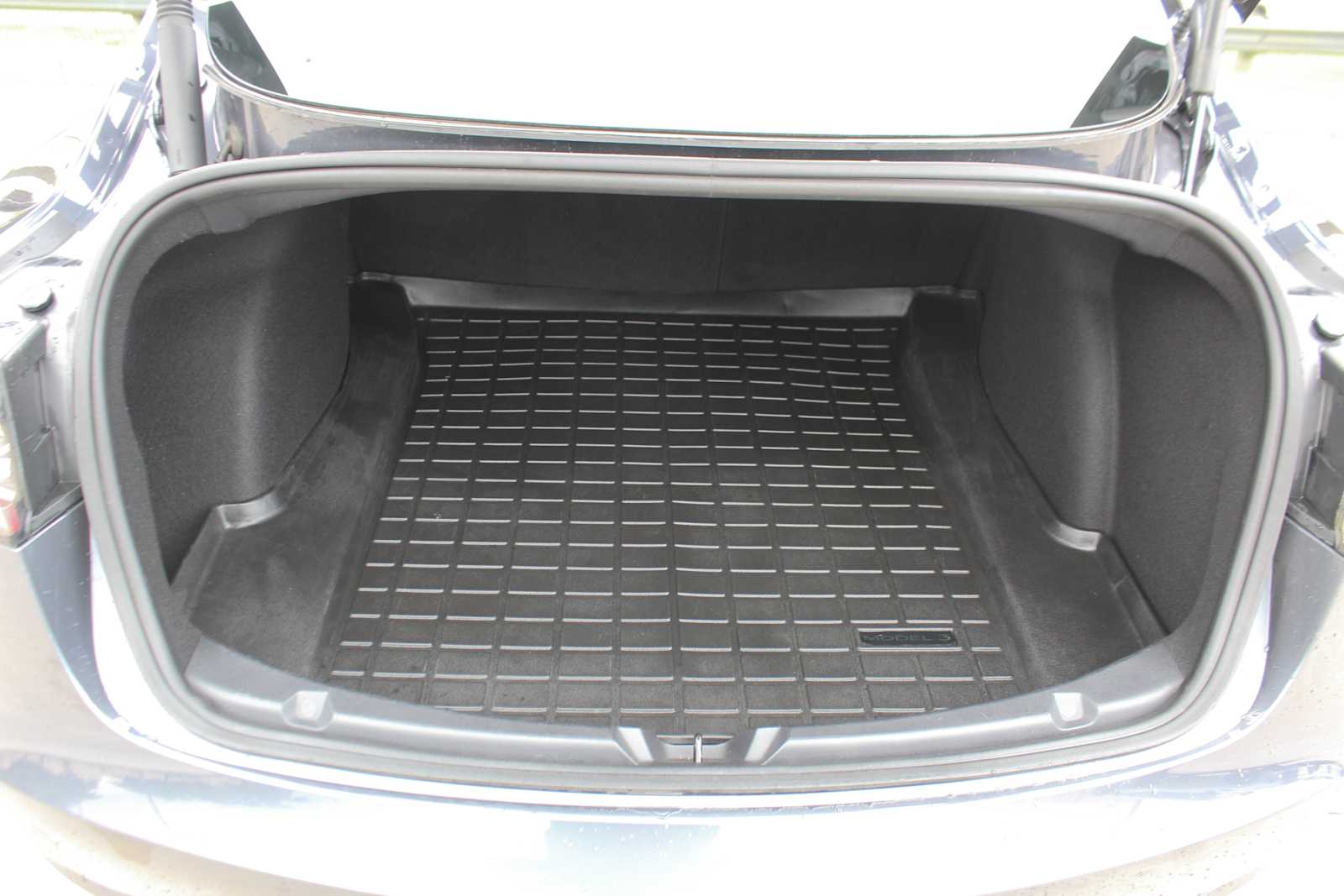 Used 2022  Tesla Long Range image 30