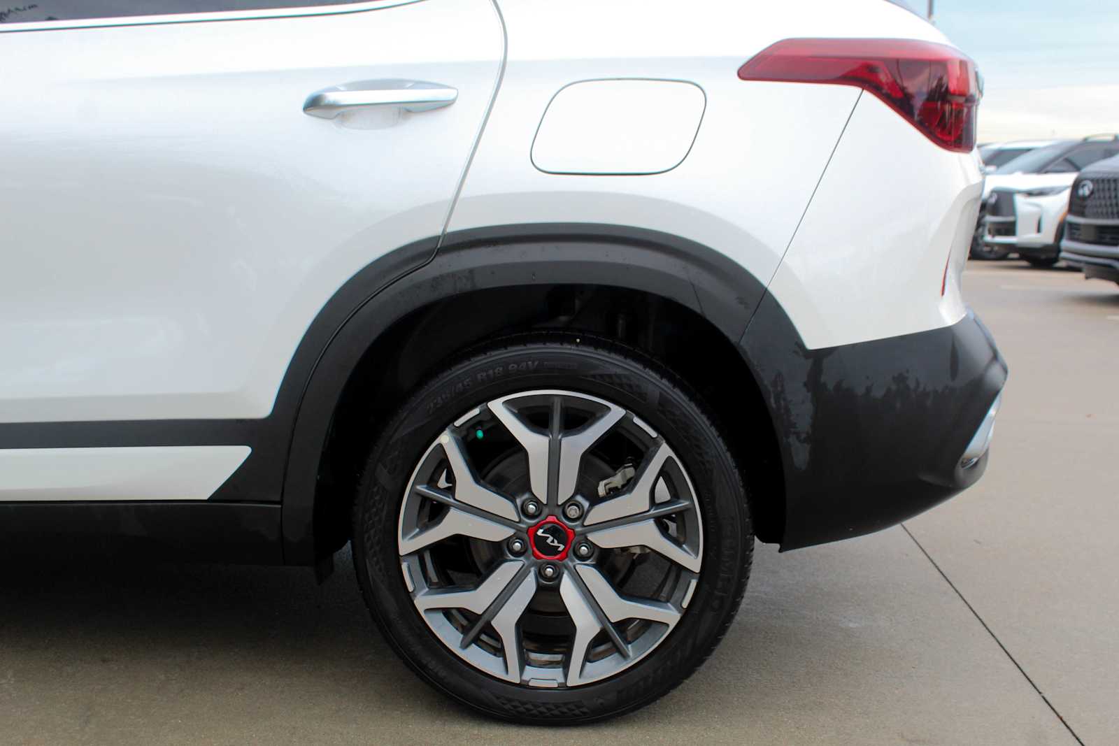 Used 2023 Snow White Pearl Kia SX image 11