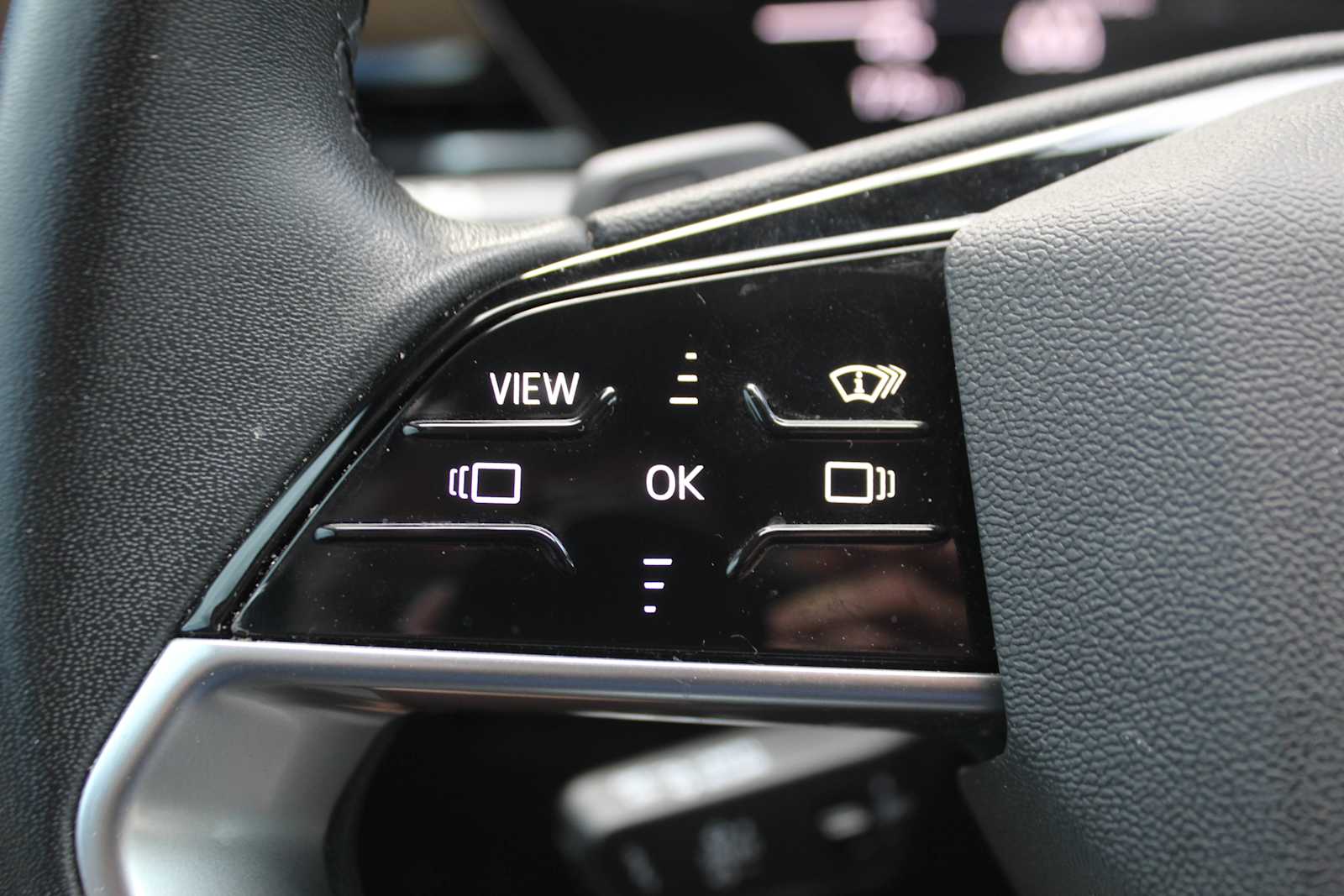 Certified Used 2025  Audi Premium Plus image 25