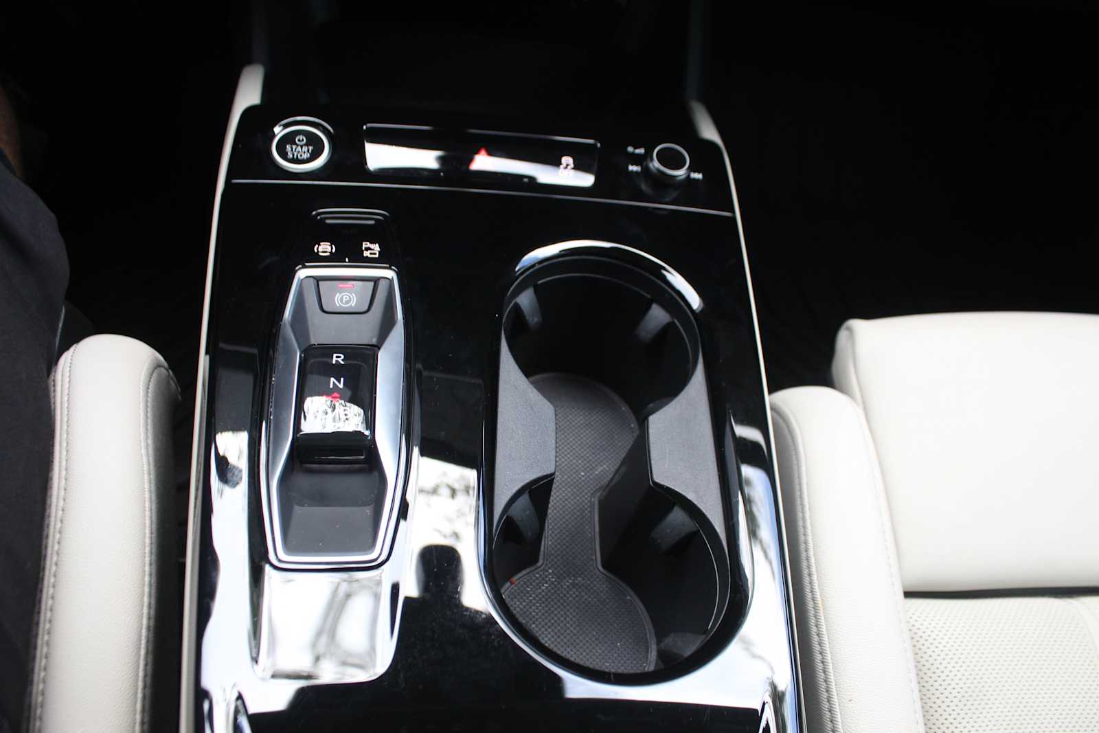 Certified Used 2025  Audi Premium Plus image 20