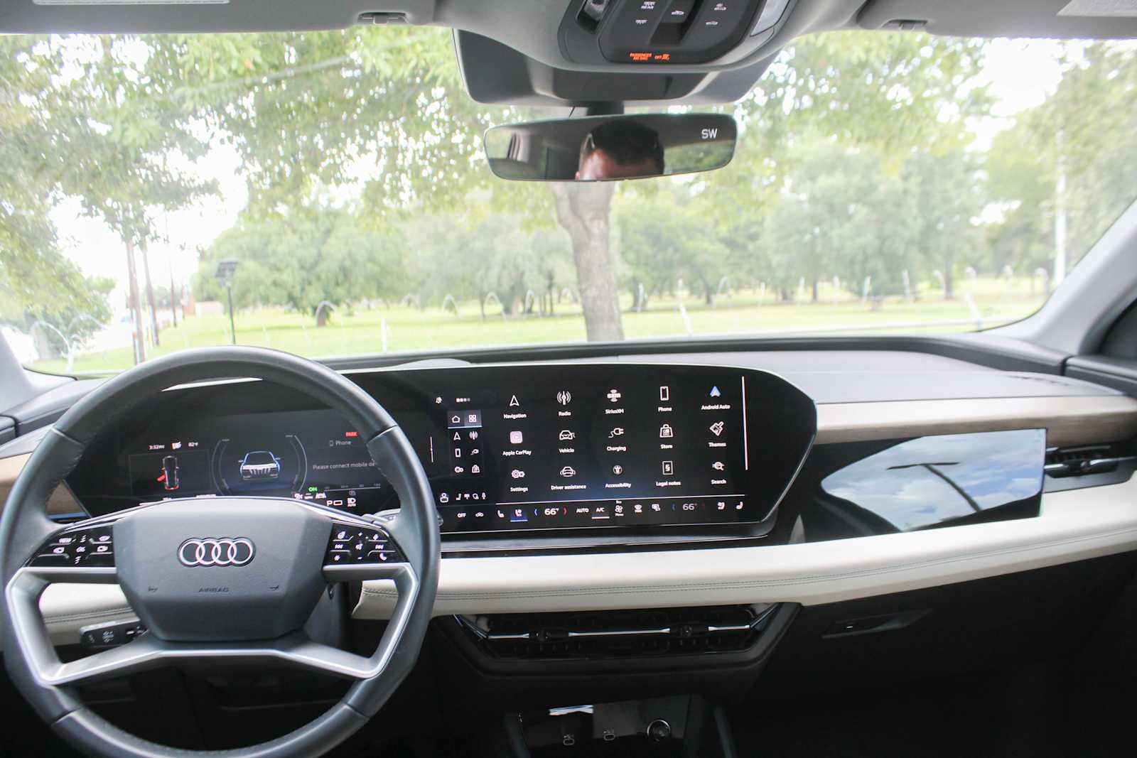 Certified Used 2025  Audi Premium Plus image 23