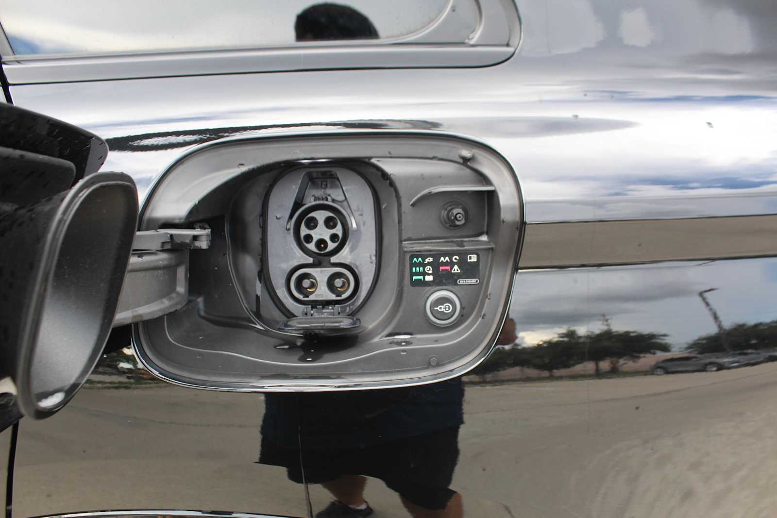 Certified Used 2025  Audi Premium Plus image 29
