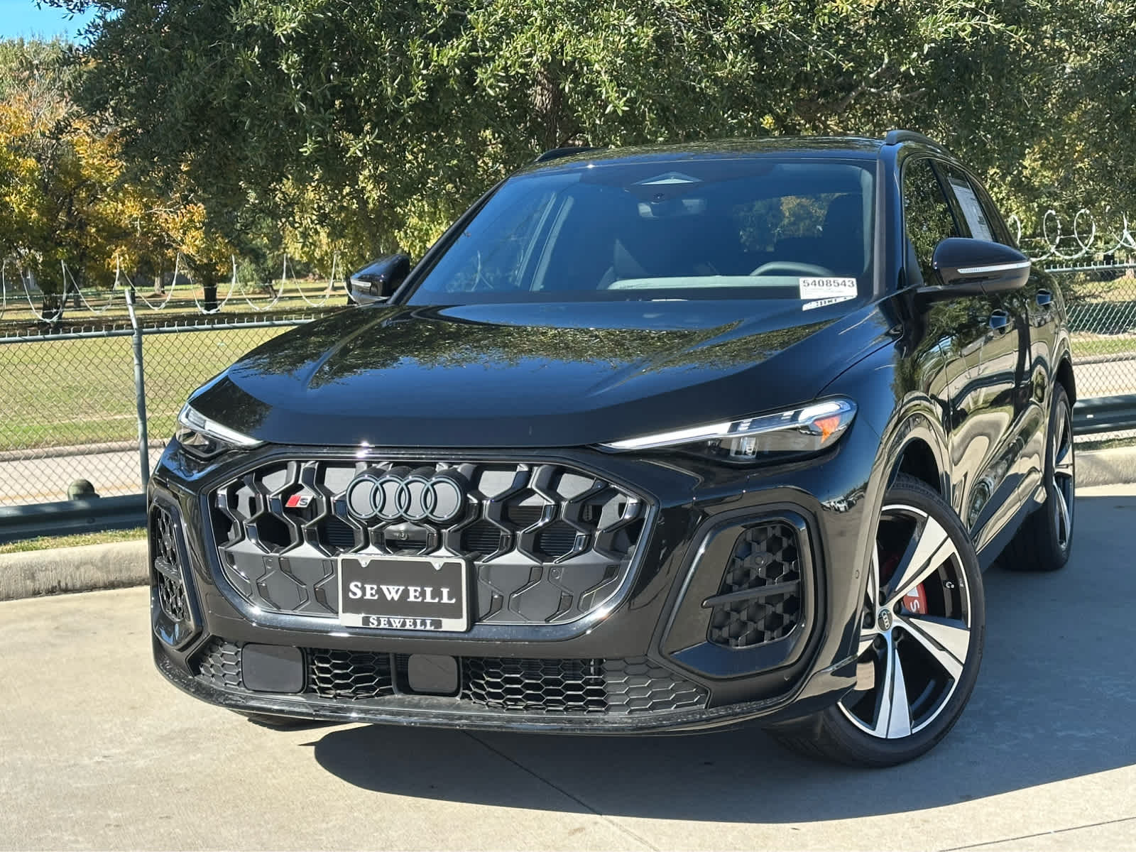 2025 Audi New SQ5 Premium Plus's photo