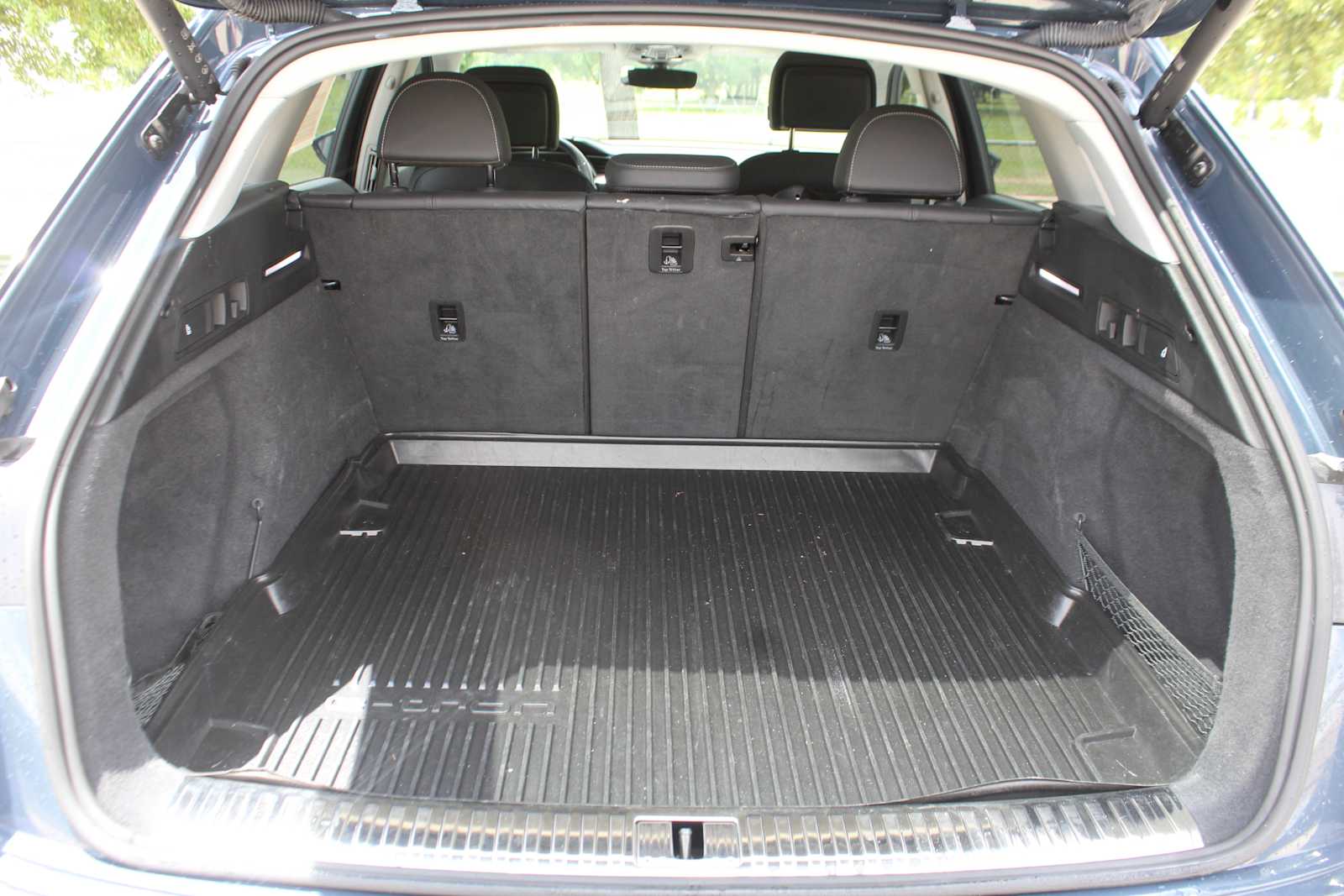 car-gallery-32