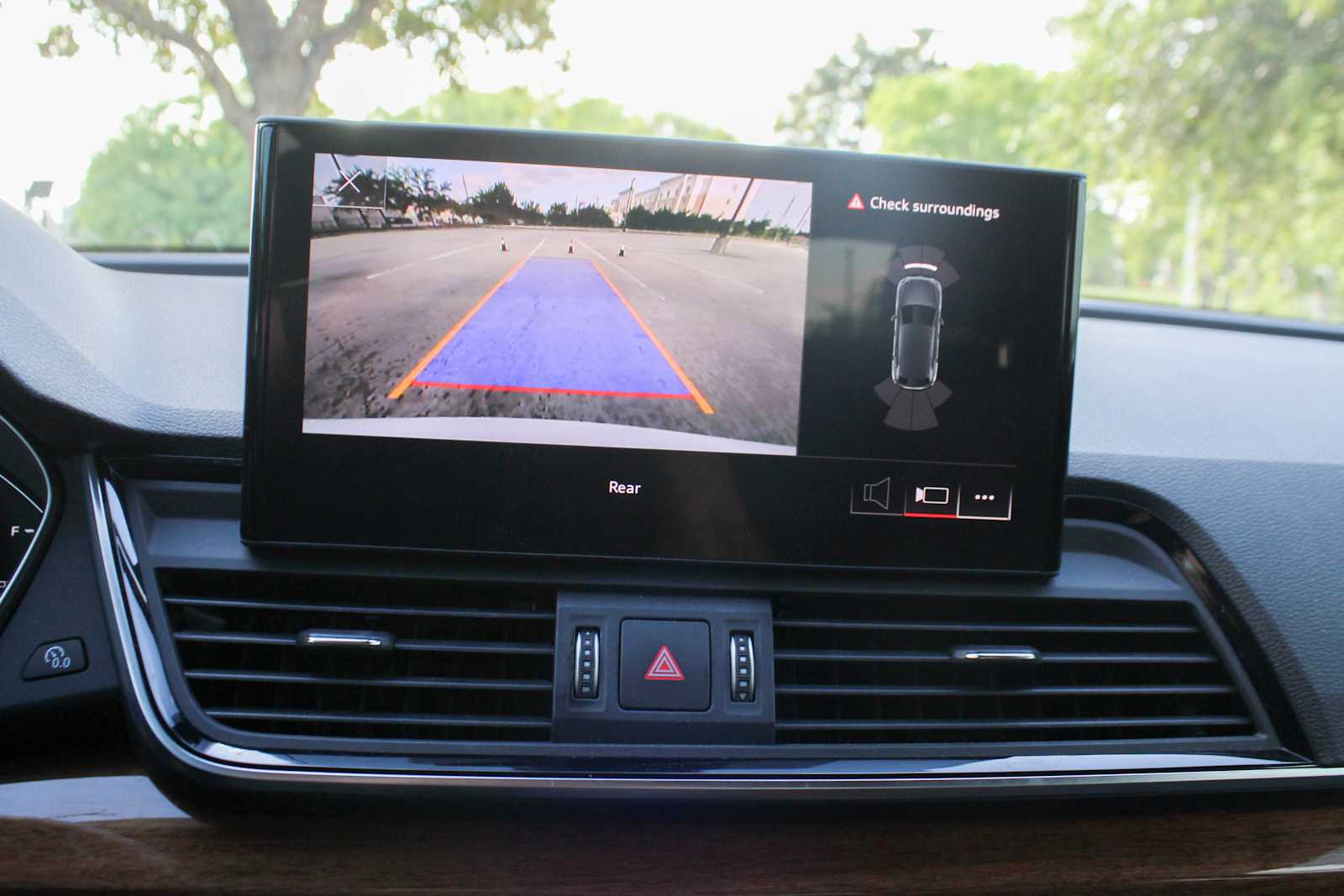 Certified Used 2023 Ibis White Audi Premium image 15