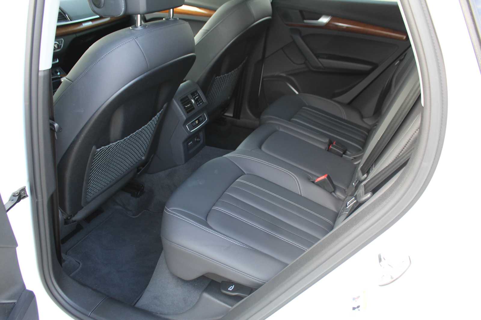 Certified Used 2023 Ibis White Audi Premium image 28