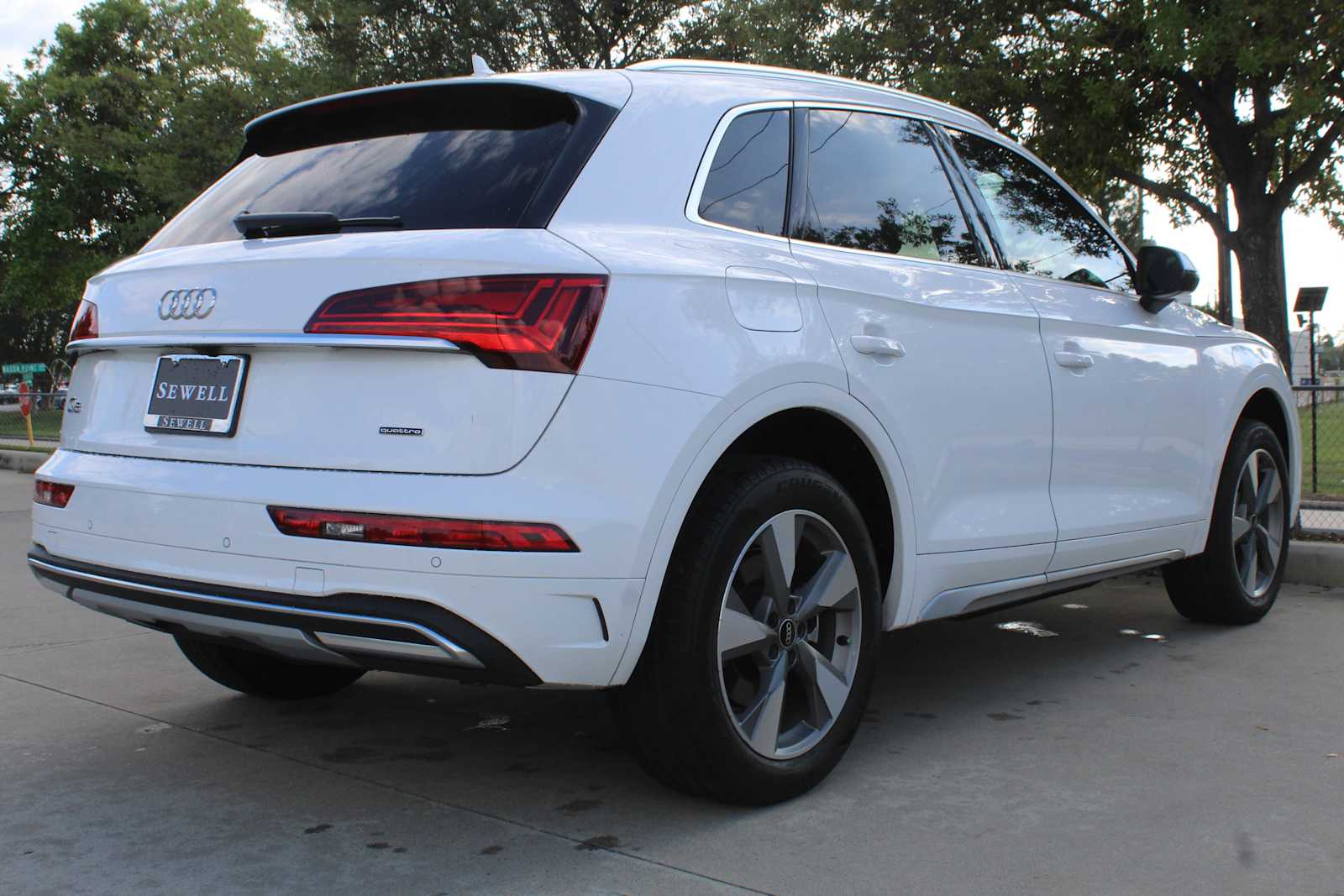 Certified Used 2023 Ibis White Audi Premium image 5