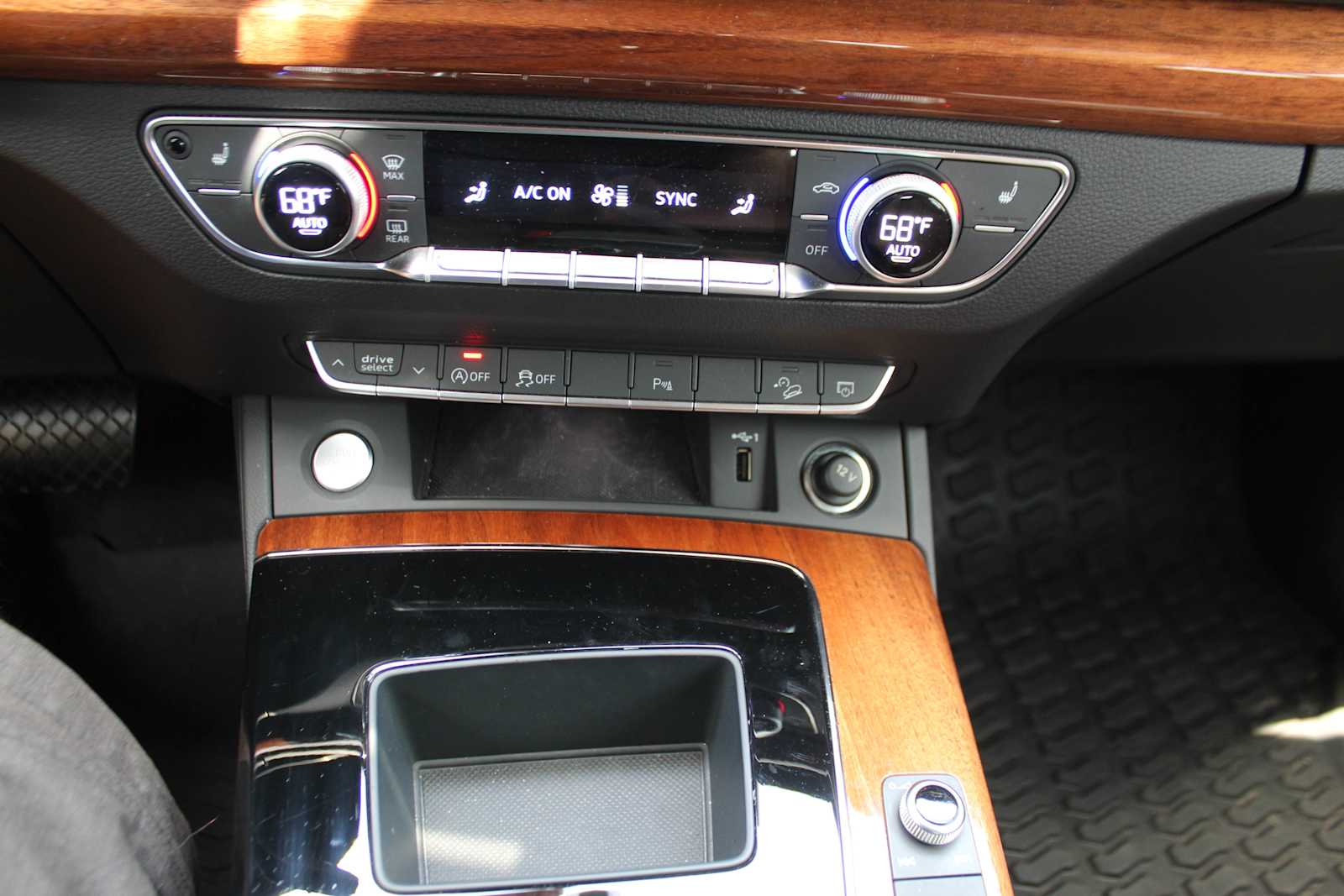 Certified Used 2023  Audi Premium image 19