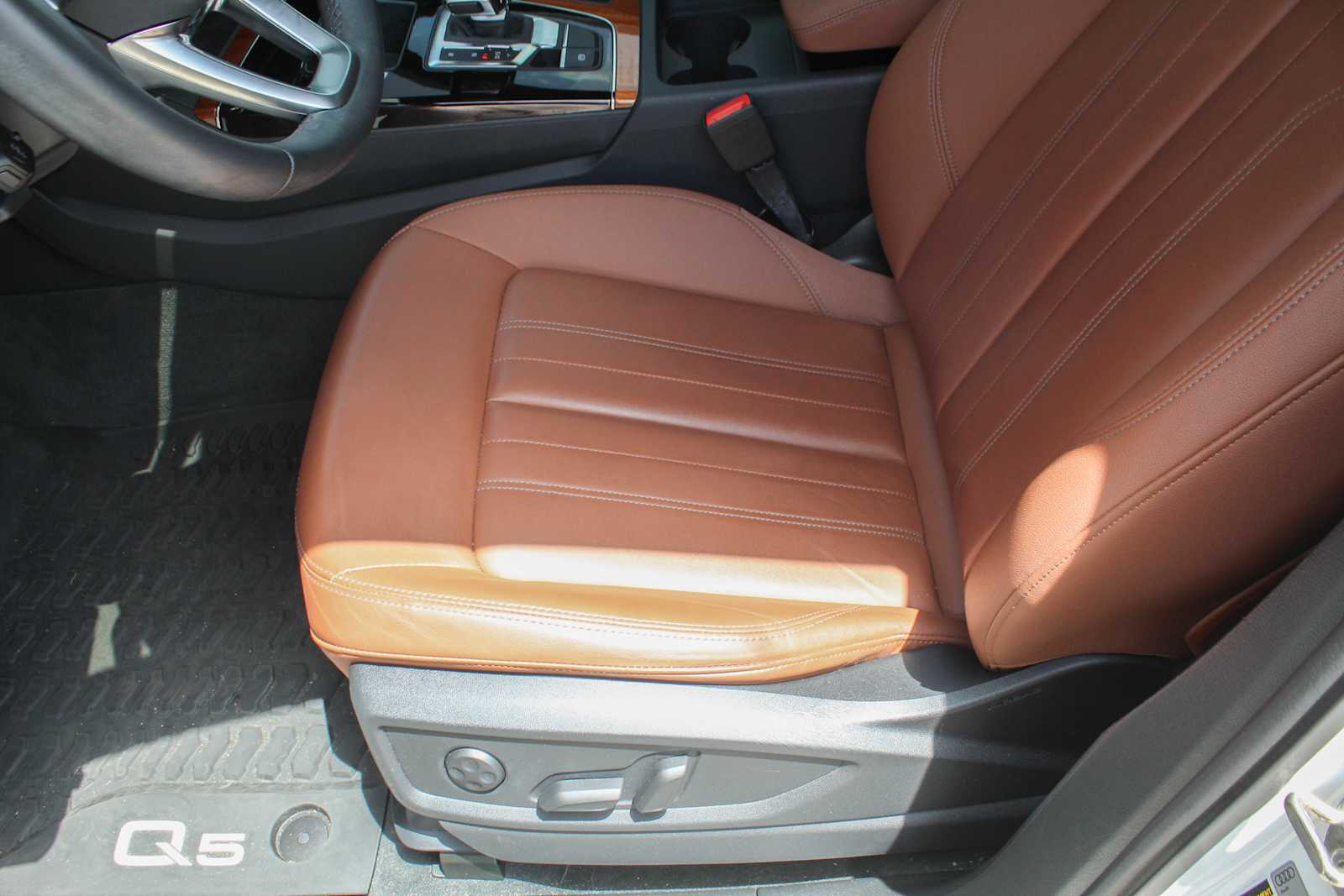 Certified Used 2023  Audi Premium image 12