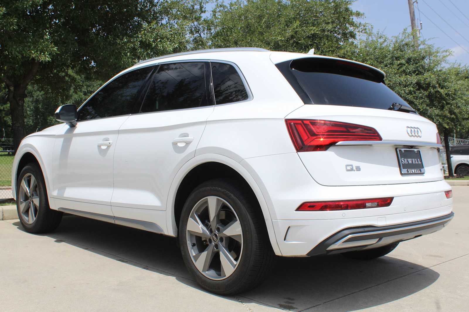 Certified Used 2023  Audi Premium image 9