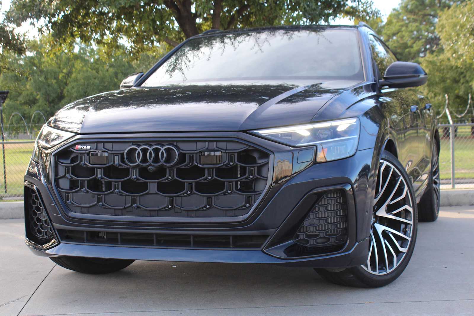 2024 Audi SQ8 Premium Plus's photo