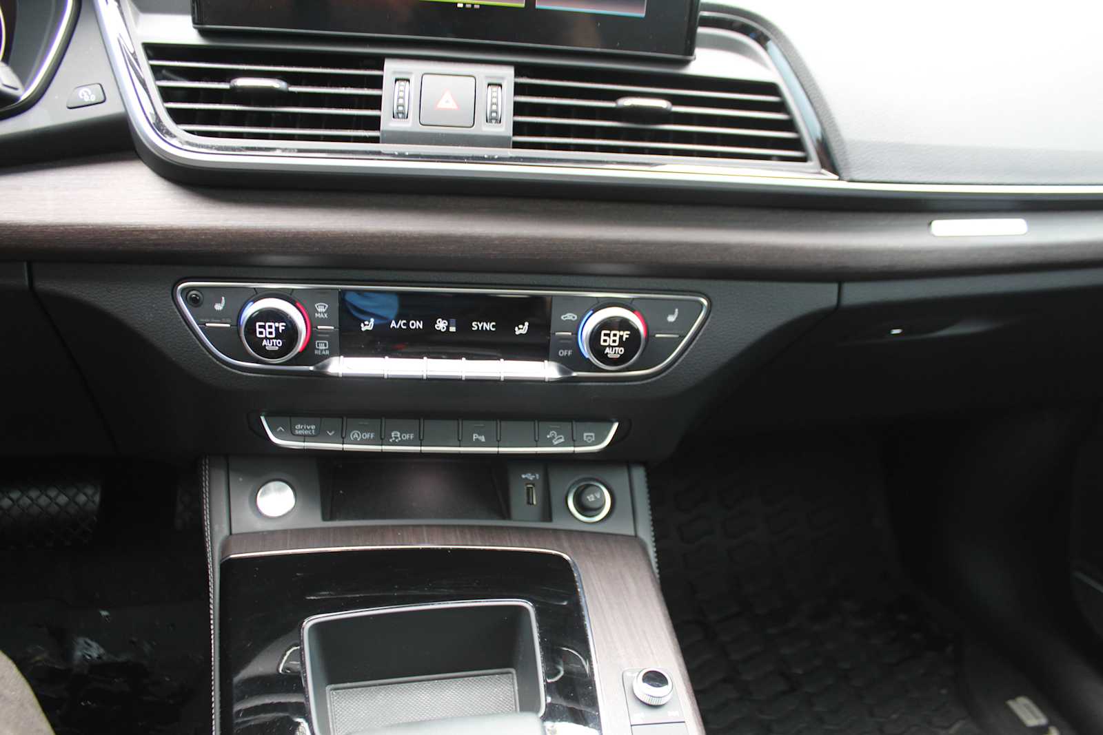 Certified Used 2023 Navarra Blue Metallic Audi Premium Plus image 18