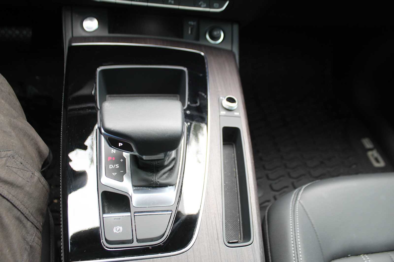 Certified Used 2023 Navarra Blue Metallic Audi Premium Plus image 20