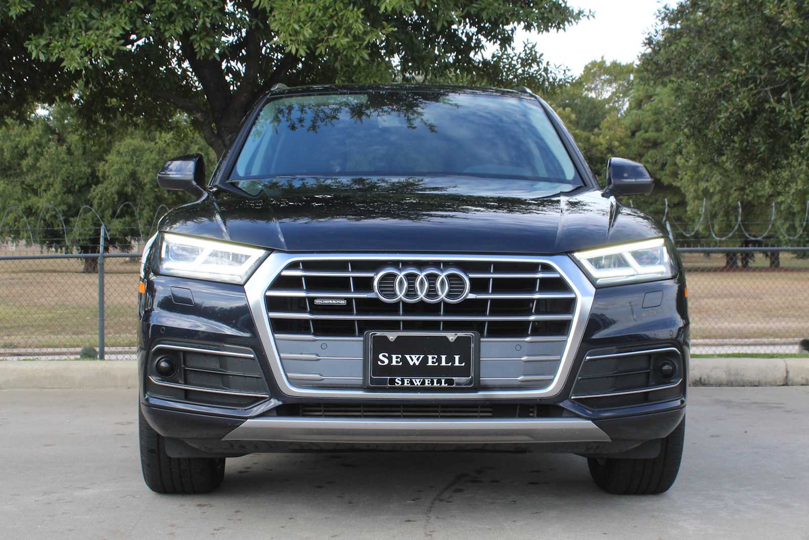 Used 2020 Moonlight Blue Metallic Audi Premium Plus image 8