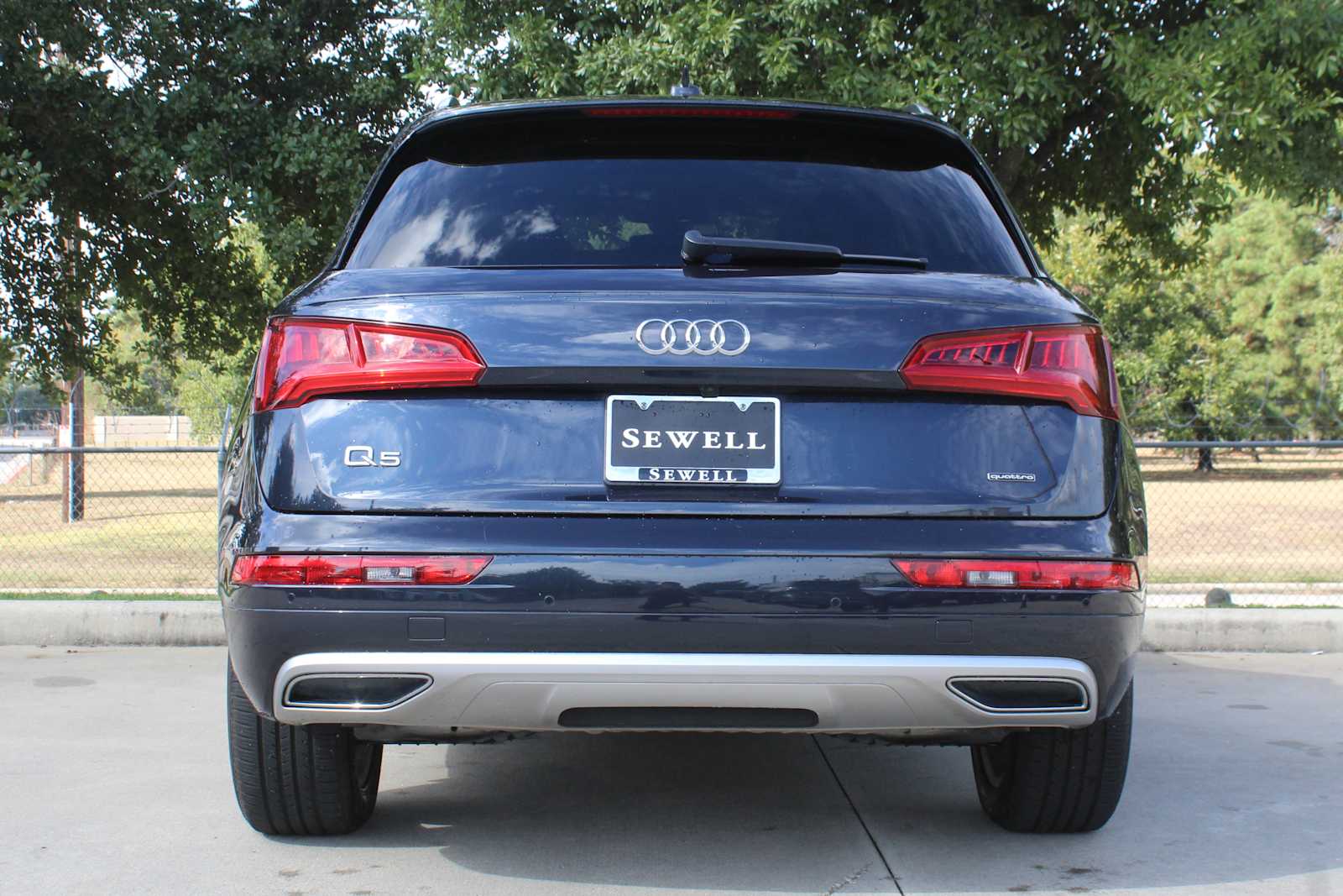 Used 2020 Moonlight Blue Metallic Audi Premium Plus image 4