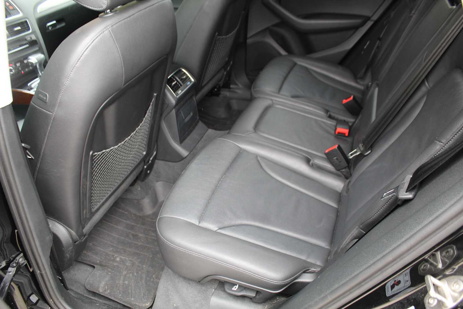 Used 2015 Brilliant Black Audi Premium image 29