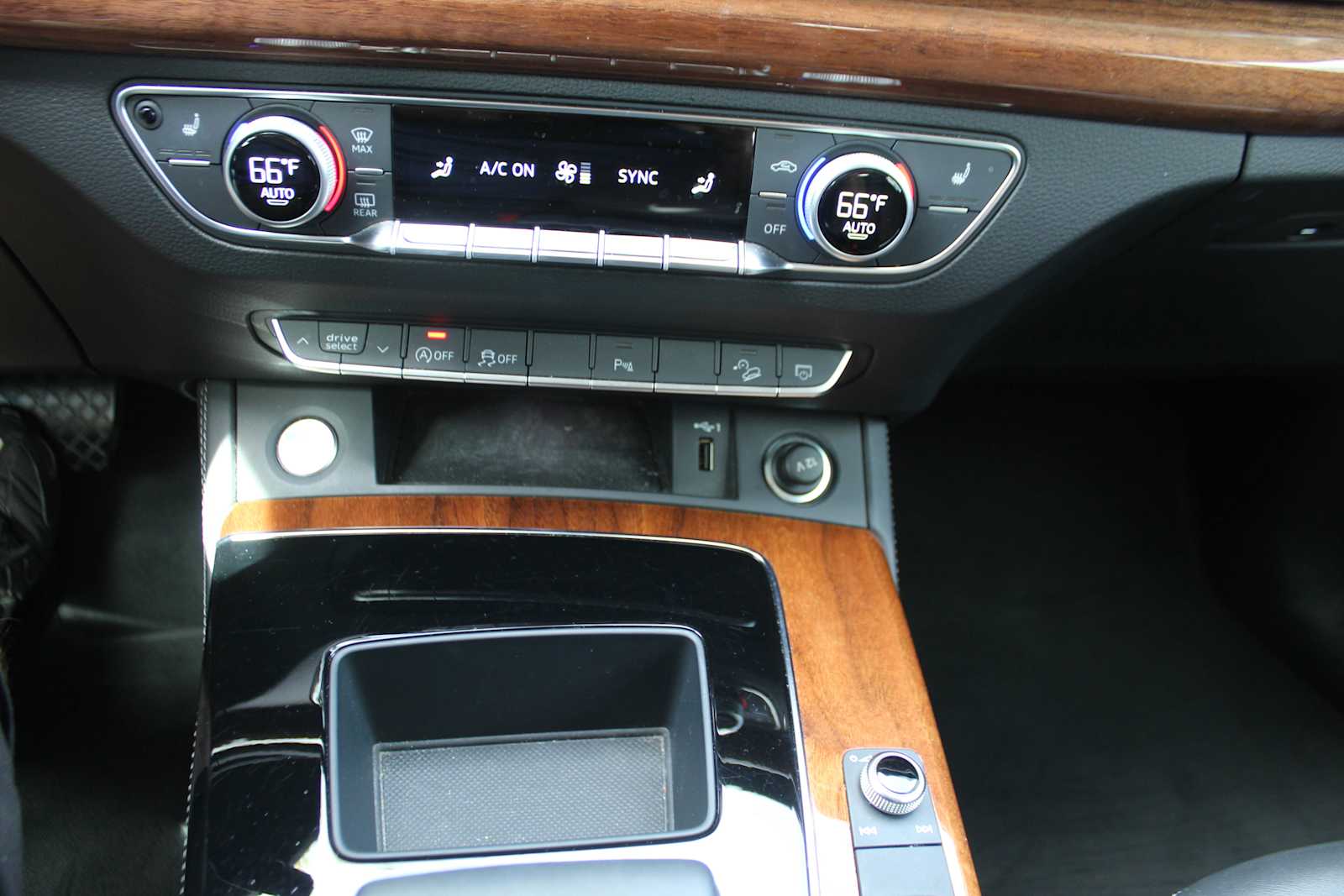 Certified Used 2023 Daytona Gray Pearl Effect Audi S line Premium Plus image 17