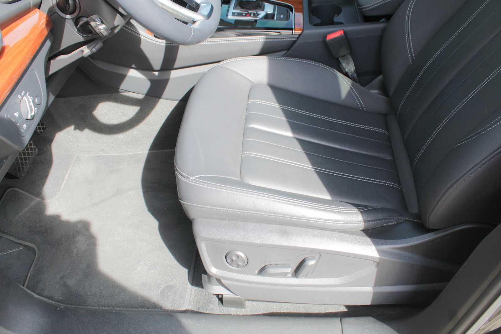 Certified Used 2023 Daytona Gray Pearl Effect Audi S line Premium Plus image 10