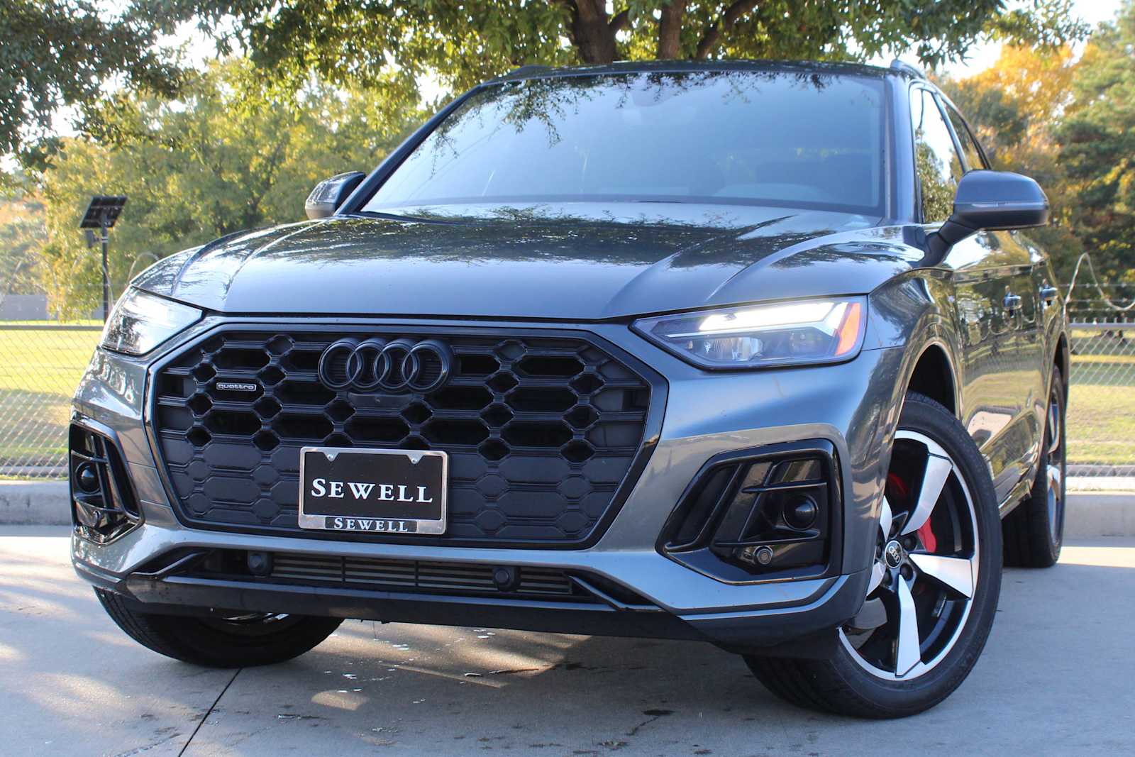 2024 Audi Q5 Premium Plus's photo