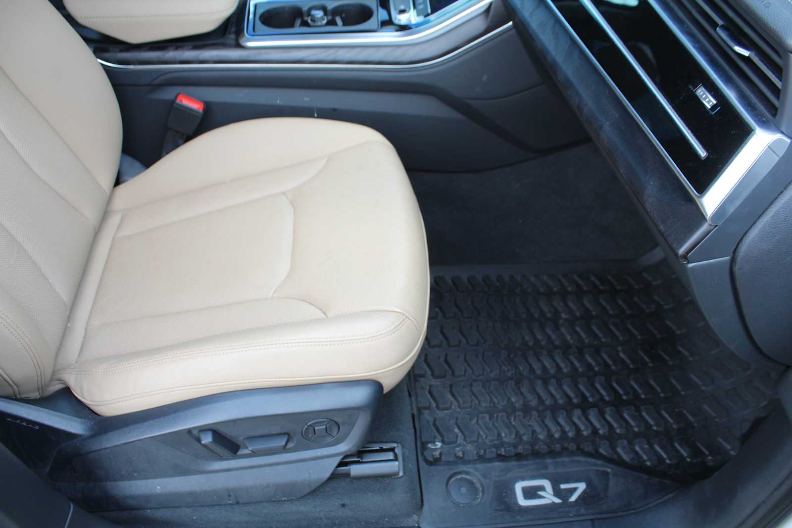 Certified Used 2023 Glacier White Metallic Audi Premium Plus image 13