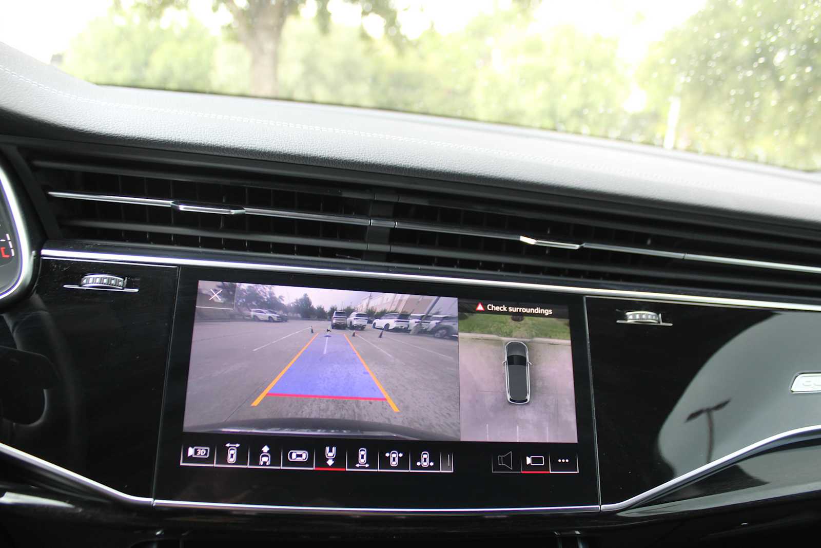 Certified Used 2025  Audi Premium Plus image 16