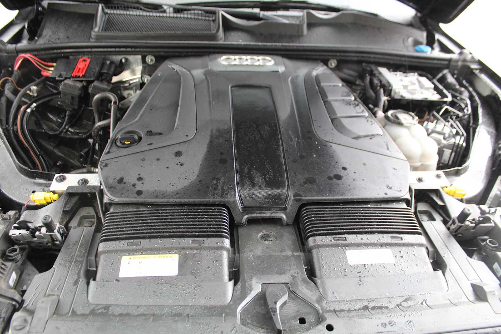 Certified Used 2025  Audi Premium Plus image 29