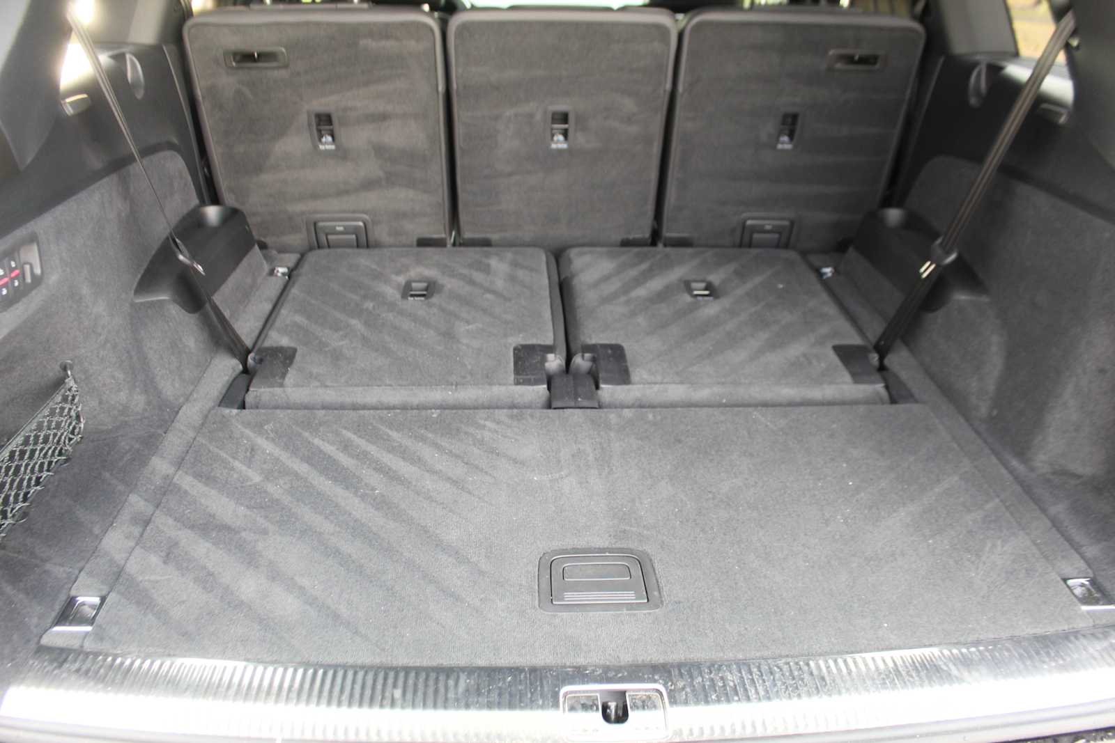 Certified Used 2025  Audi Premium Plus image 30