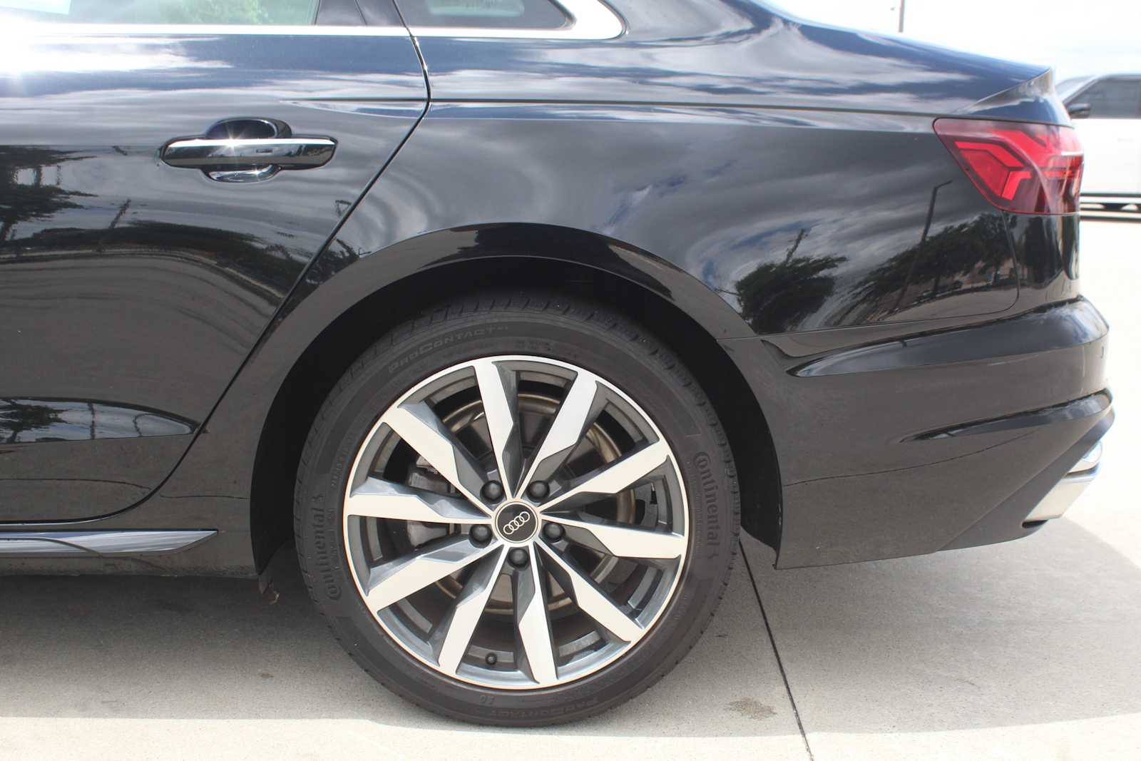 Certified Used 2024 Mythos Black Metallic Audi Premium image 11
