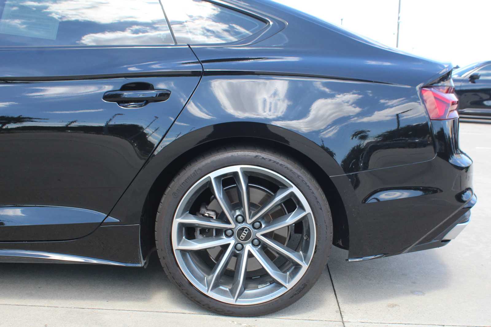 Certified Used 2024 Mythos Black Metallic Audi S line Premium image 9