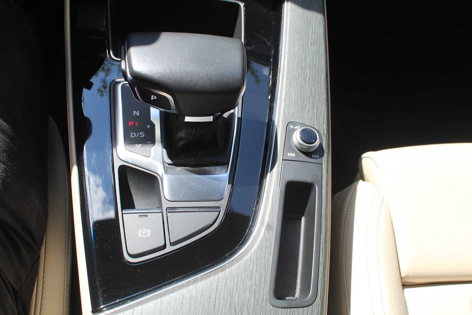 Certified Used 2024 Arkona White Audi S line Premium image 18