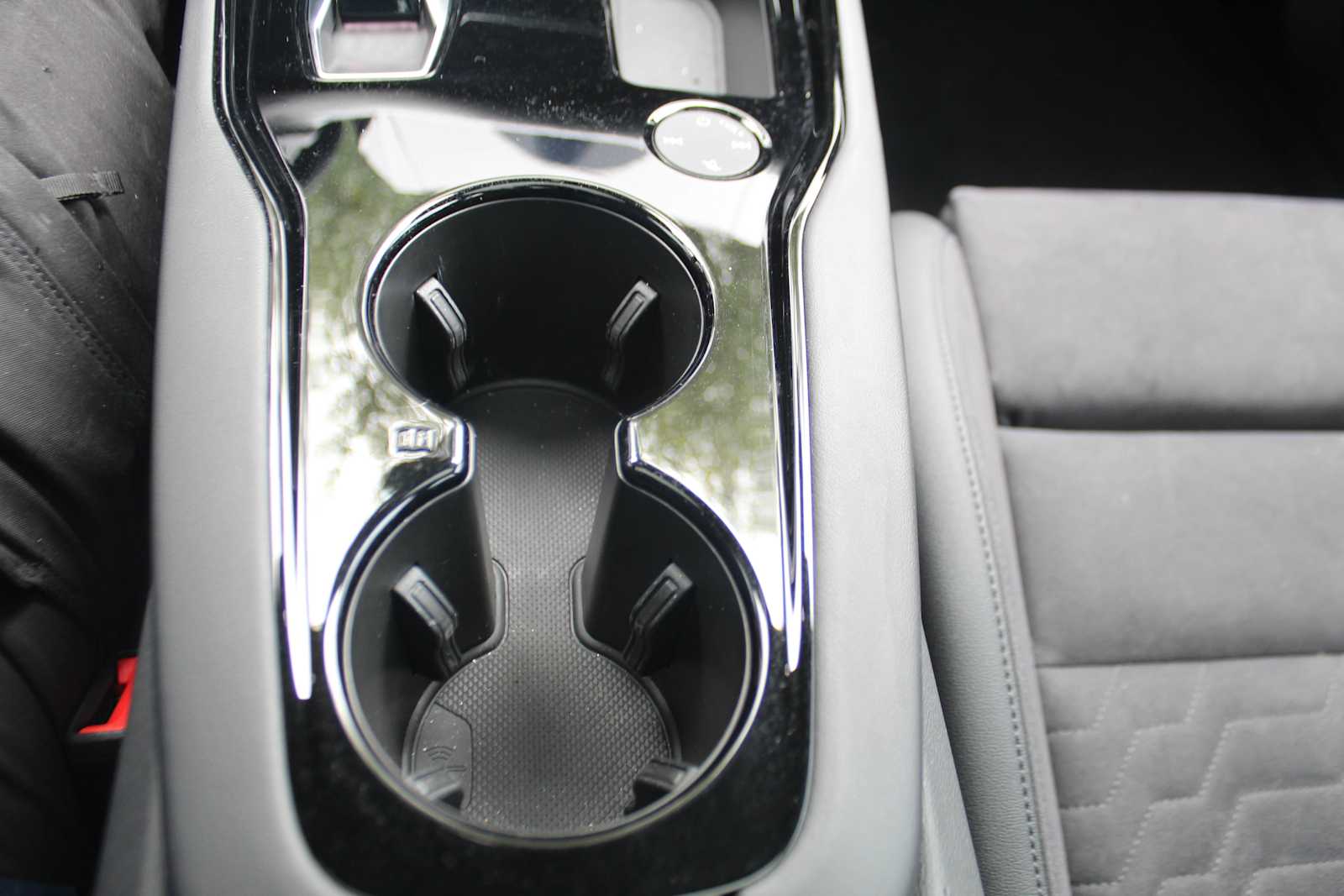 Certified Used 2024 Suzuka Gray Metallic Audi Prestige image 22
