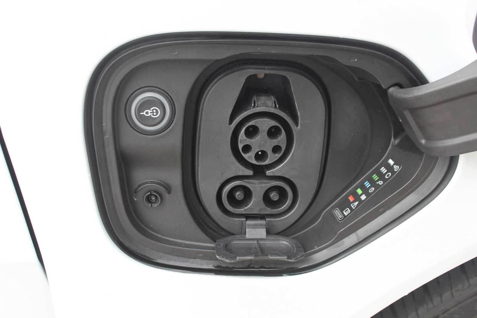 Certified Used 2024 Suzuka Gray Metallic Audi Prestige image 30