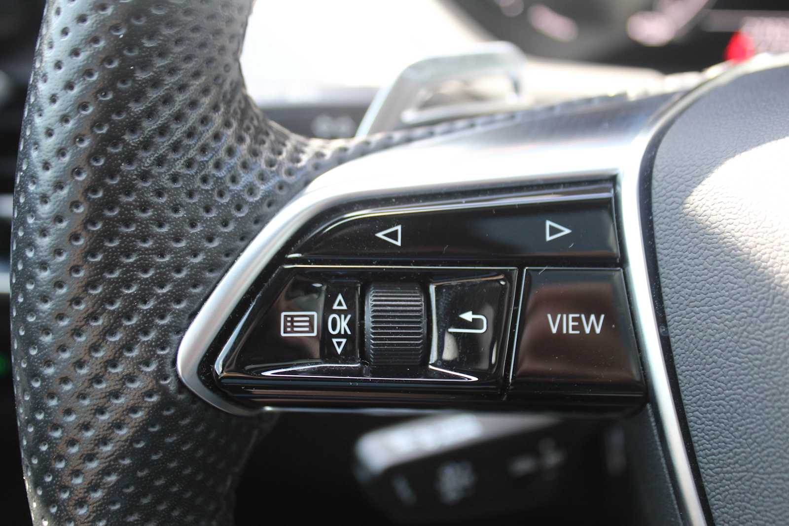 Certified Used 2024 Mythos Black Metallic Audi Premium Plus image 25