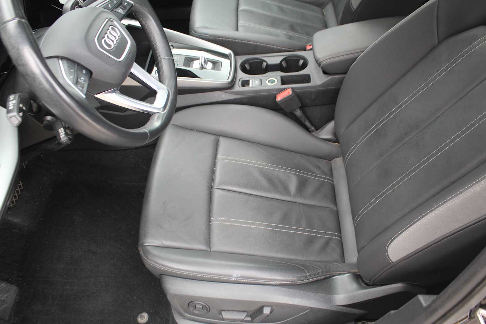 Certified Used 2022 Mythos Black Metallic Audi Premium Plus image 12