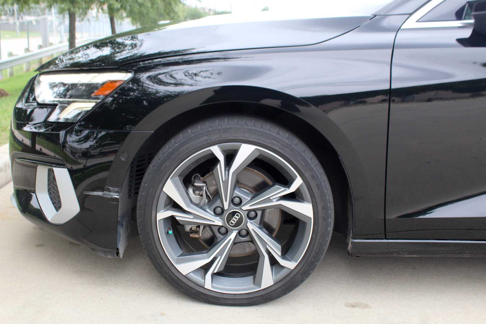Certified Used 2022 Mythos Black Metallic Audi Premium Plus image 10