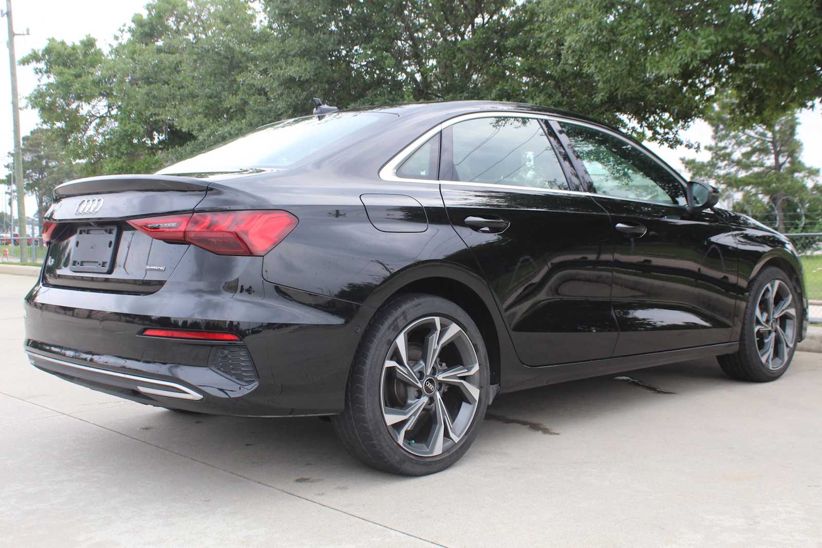 Certified Used 2022 Mythos Black Metallic Audi Premium Plus image 5