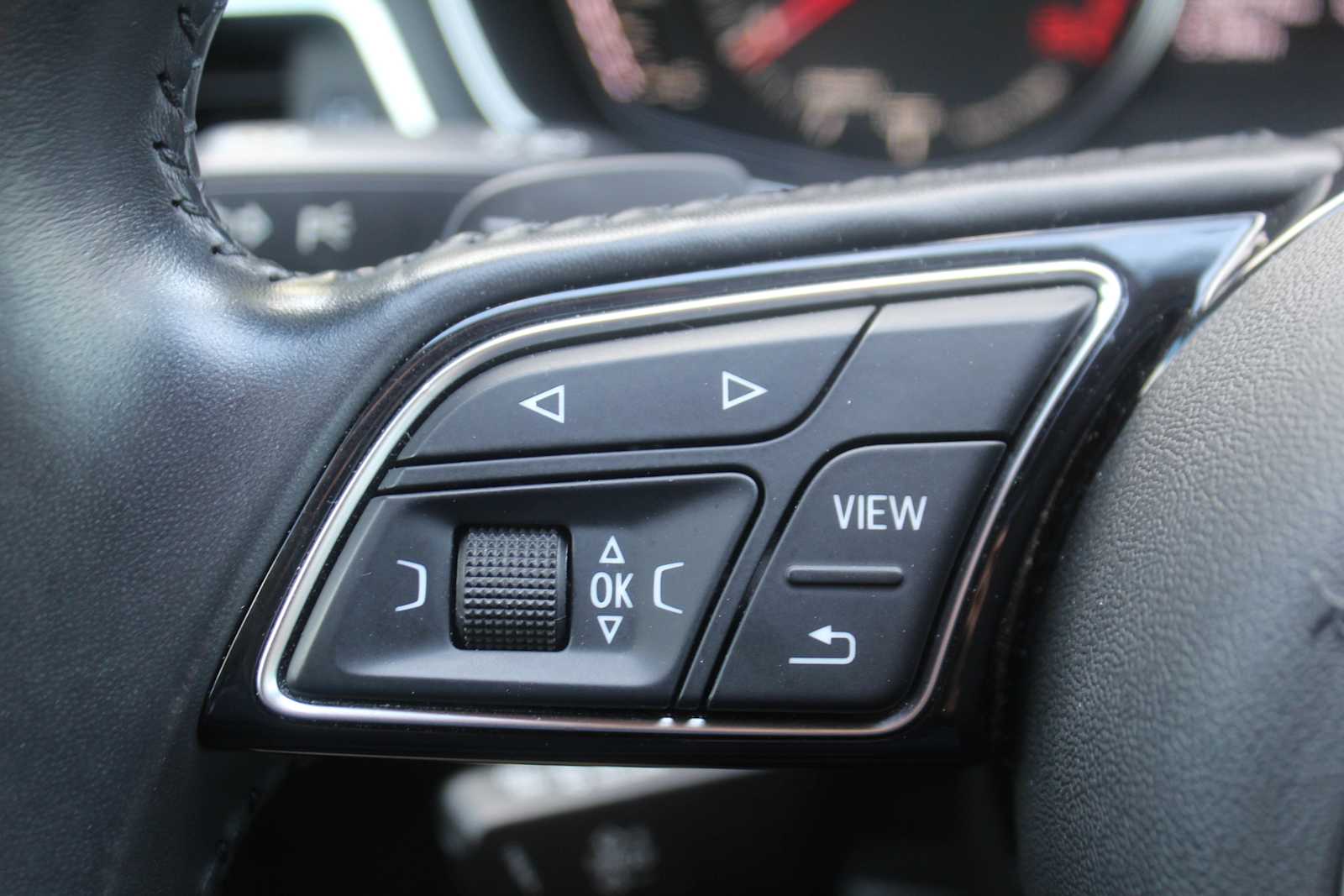 Used 2018 Moonlight Blue Metallic Audi Premium image 25