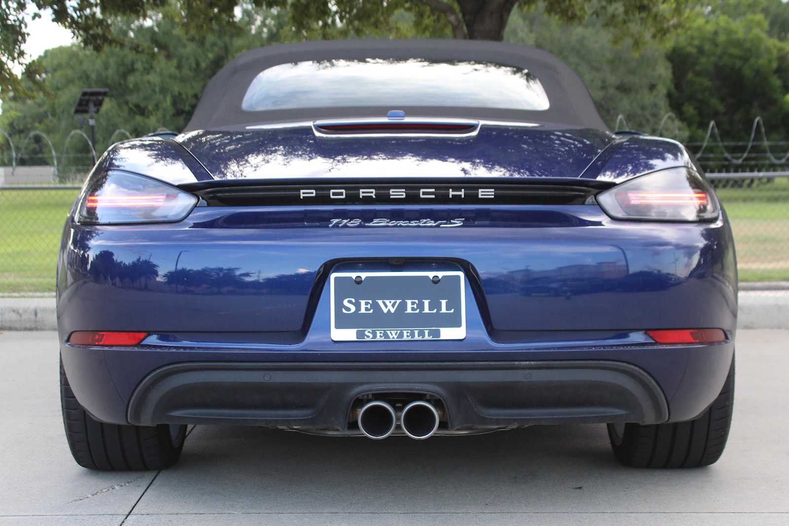 Used 2025 Gentian Blue Metallic Porsche S image 7