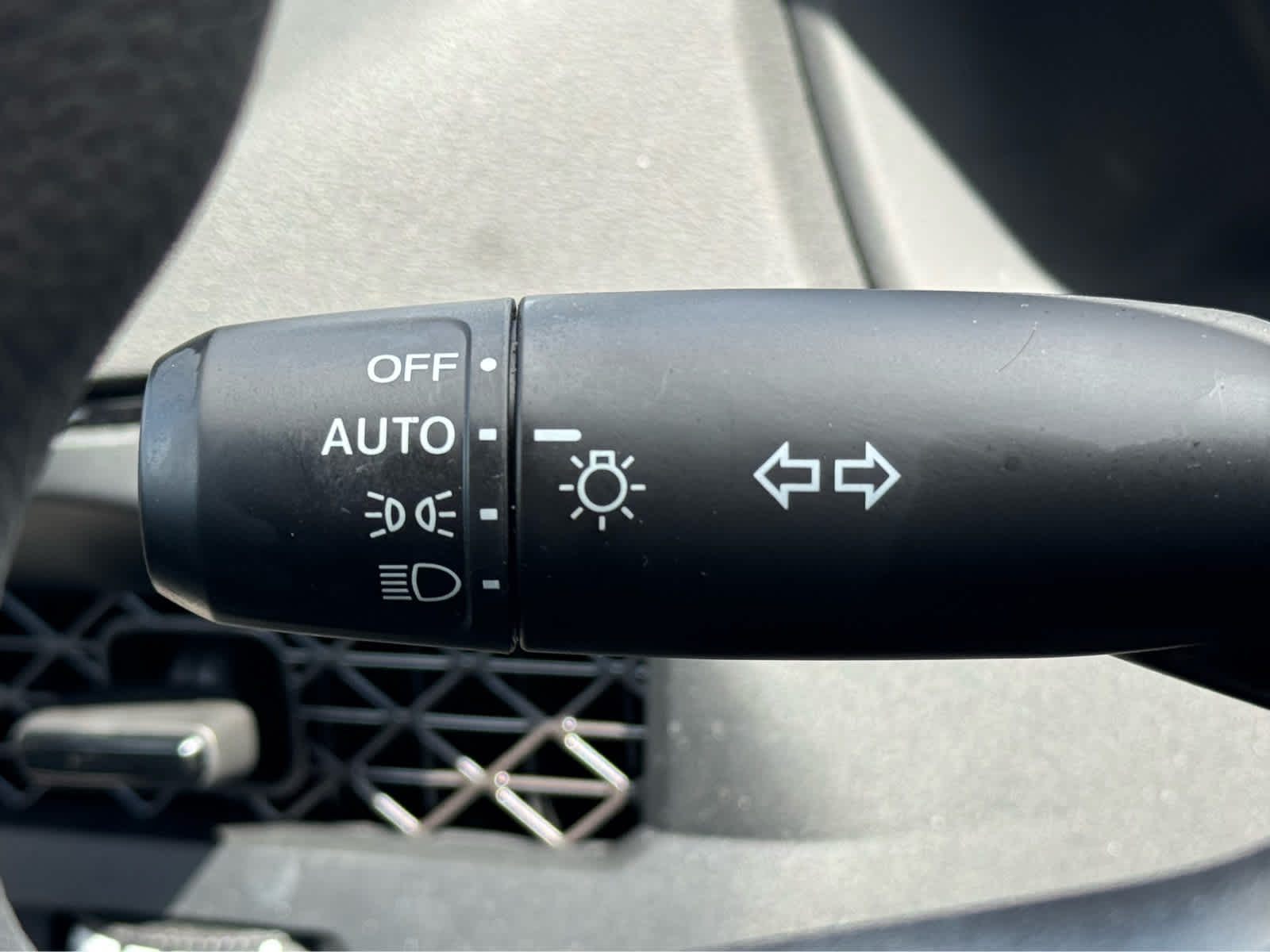 Used 2024 Meteorite Gray Metallic Honda LX image 20