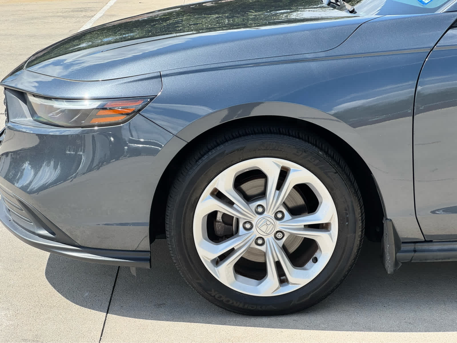 Used 2024 Meteorite Gray Metallic Honda LX image 10