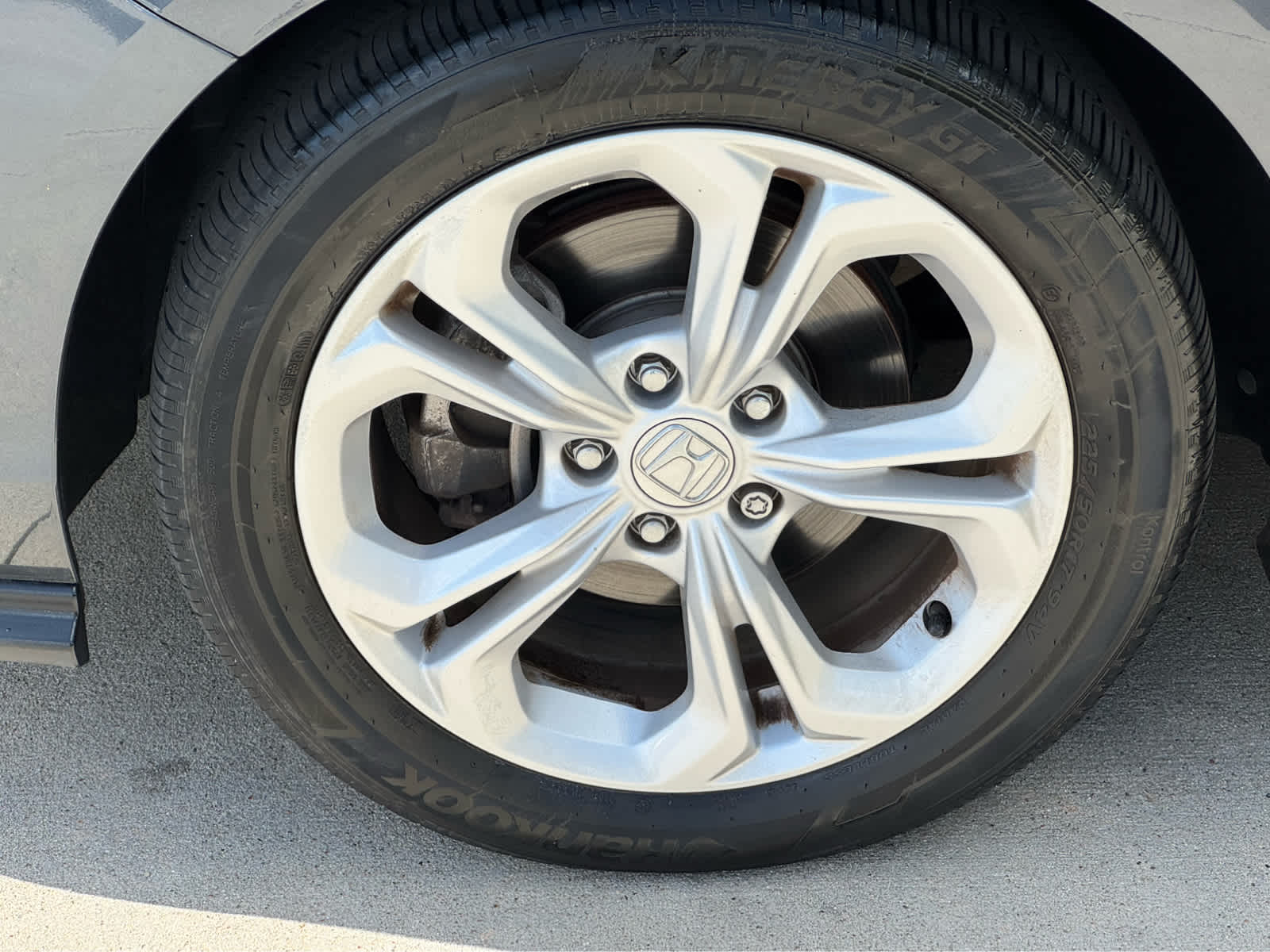 Used 2024 Meteorite Gray Metallic Honda LX image 11