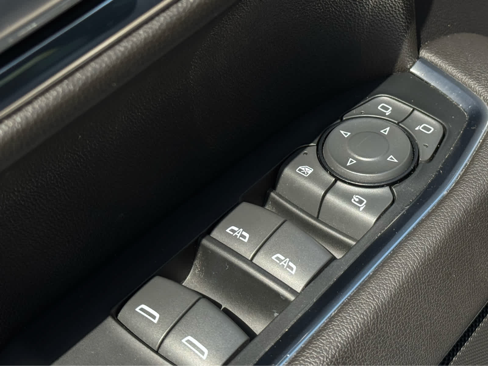 Used 2023 Summit White Chevrolet LTZ image 19