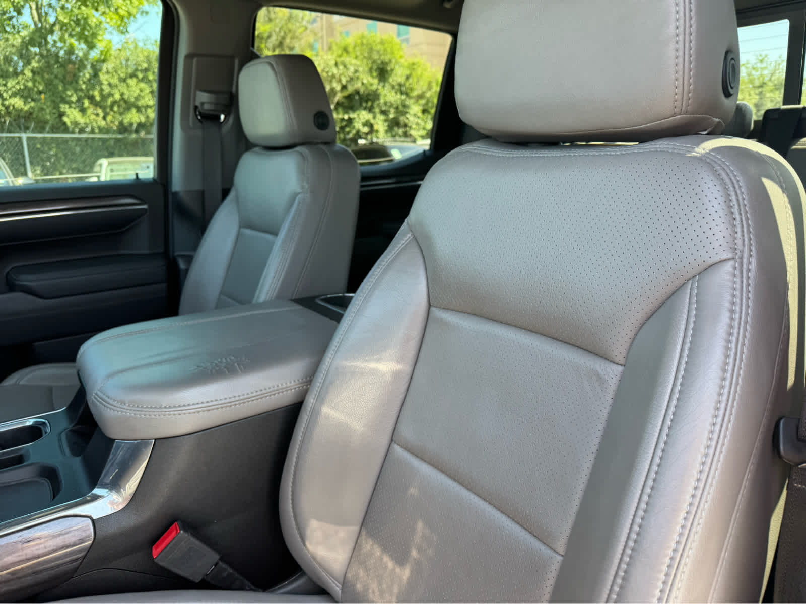 Used 2023 Summit White Chevrolet LTZ image 11