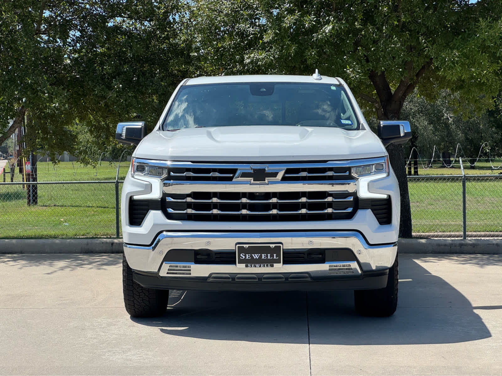 Used 2023 Summit White Chevrolet LTZ image 2