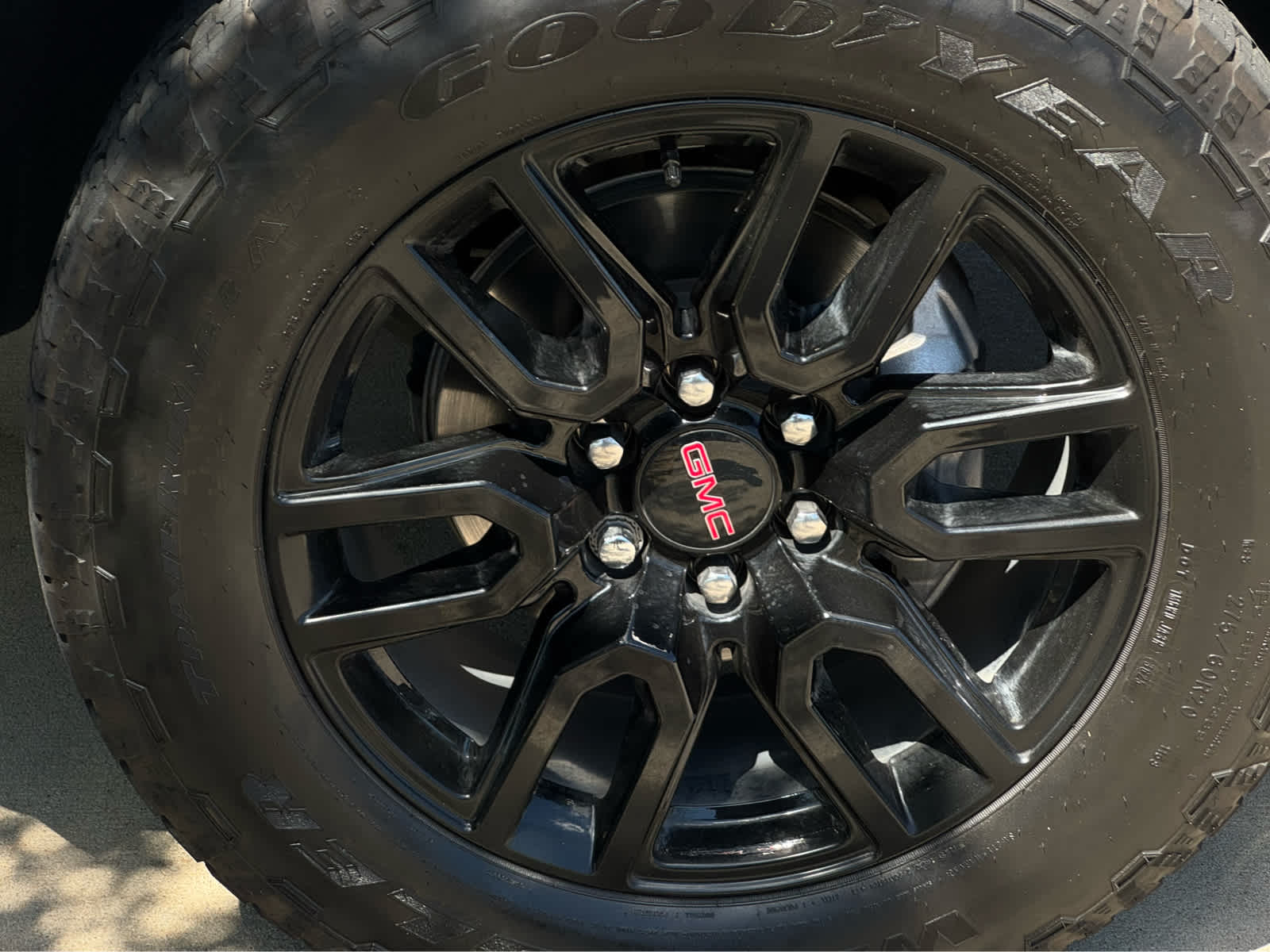 Used 2023 Summit White Chevrolet LTZ image 10