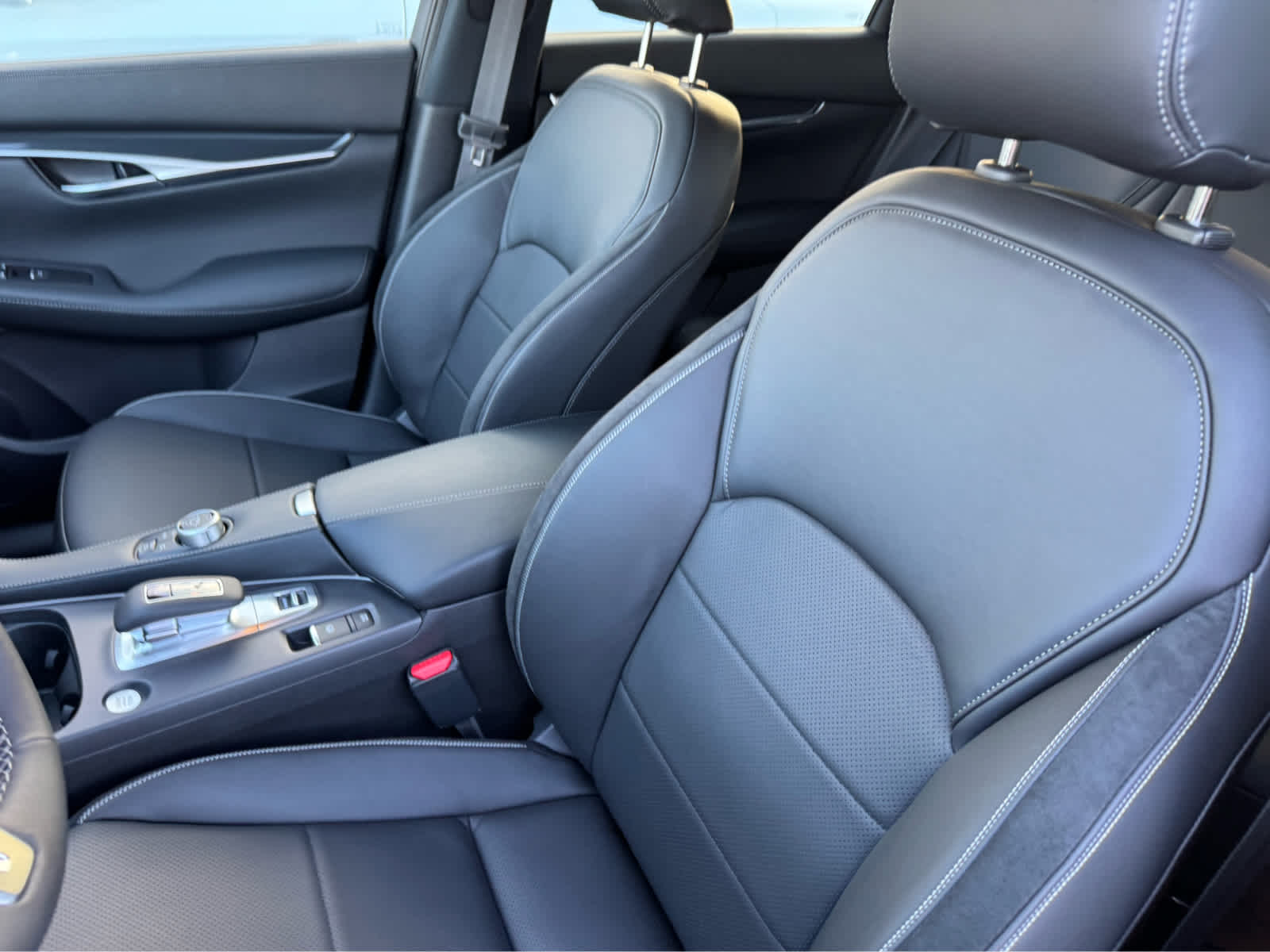 Certified Used 2025 Black Obsidian INFINITI SPORT image 8