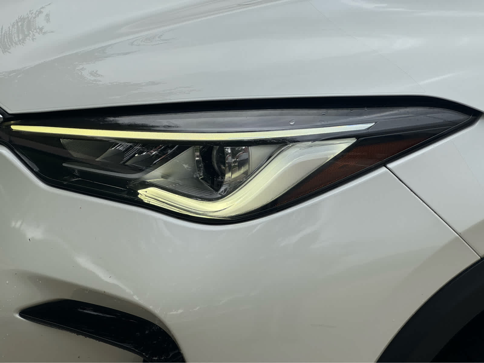 Certified Used 2023 Majestic White INFINITI LUXE image 9
