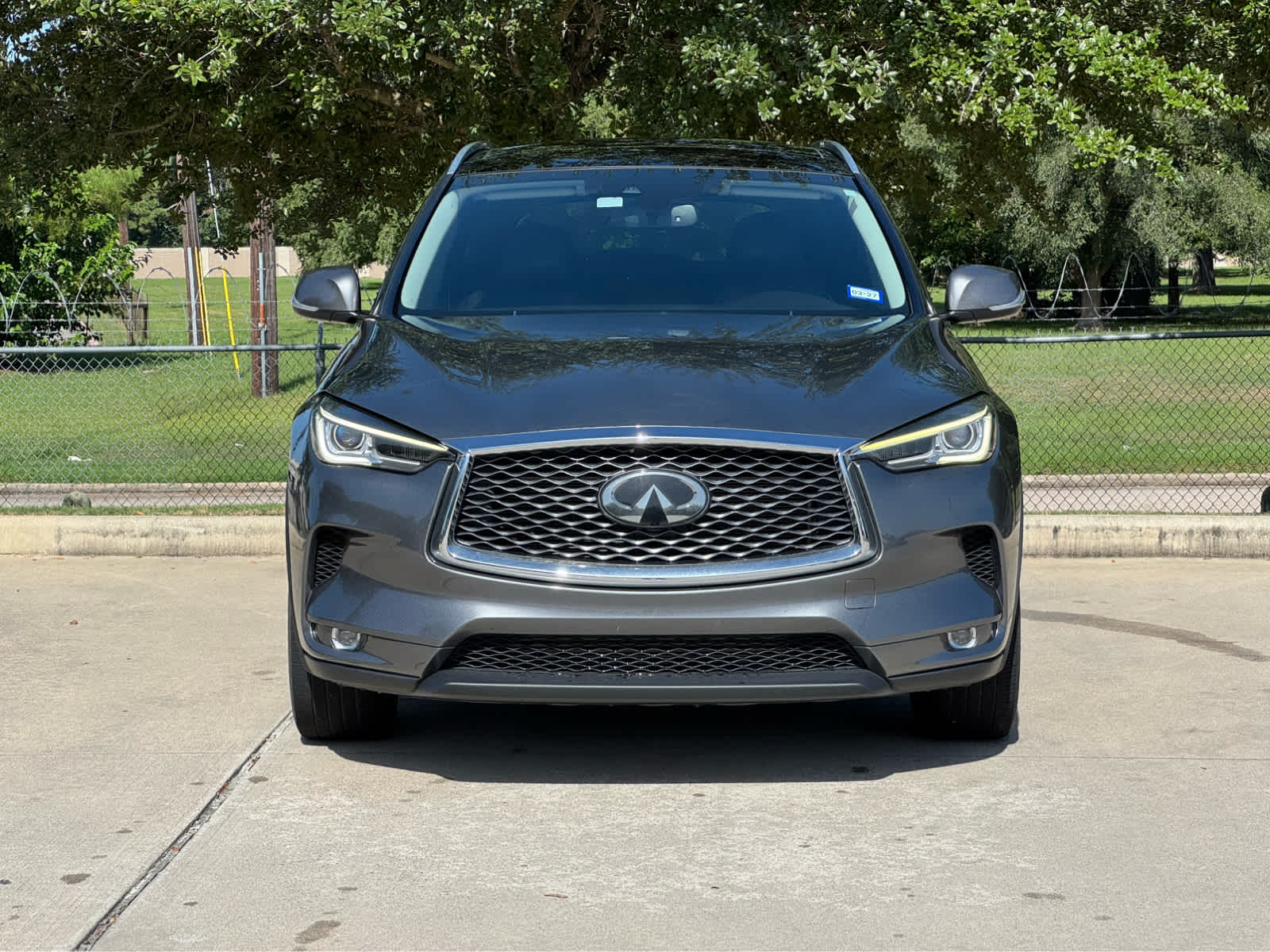 Certified Used 2020 Graphite Shadow INFINITI LUXE image 2